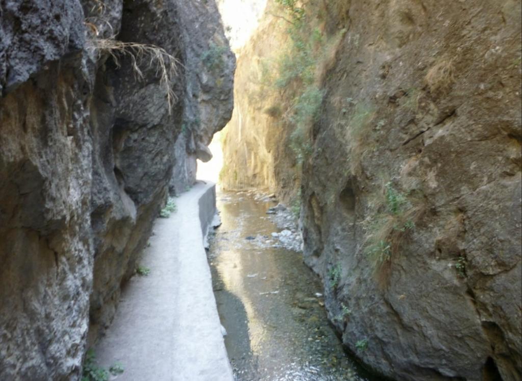 Camping Ruta Del Purche Monachil Ngoại thất bức ảnh
