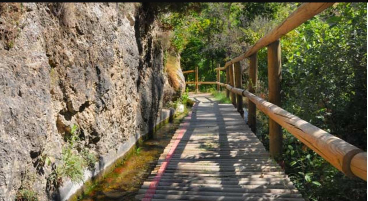 Camping Ruta Del Purche Monachil Ngoại thất bức ảnh